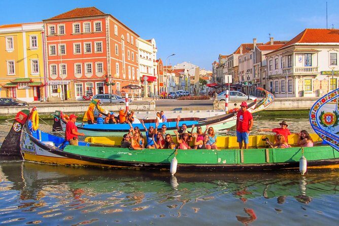 Explore Porto & Aveiro within Riverboat Cruises - Private Full Day Tour from Lisbon with Lunch - Who Should Consider This Tour?