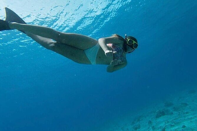 Explore Seven Mile Beach Your Way with Jet Ski Experience - Who Should Consider This Tour?