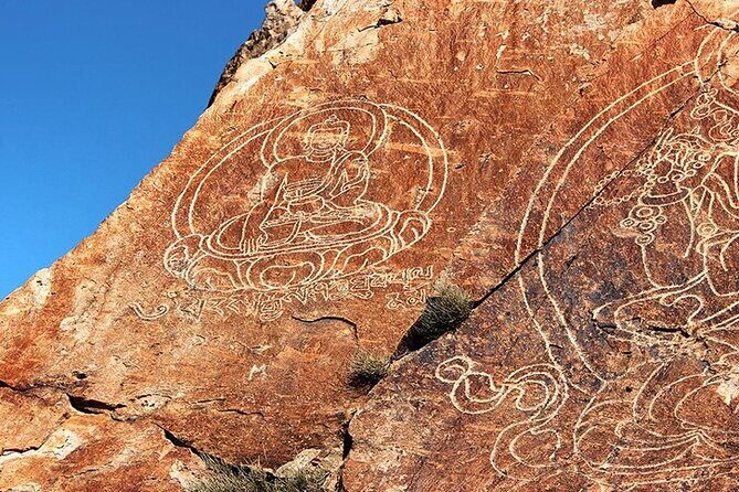 Explore Tanbaly and Tamgaly Tas in 1 day! - Key Points