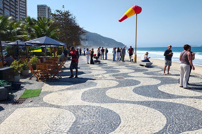 Explore Tandem Paragliding in Rio de Janeiro. - The Sum Up