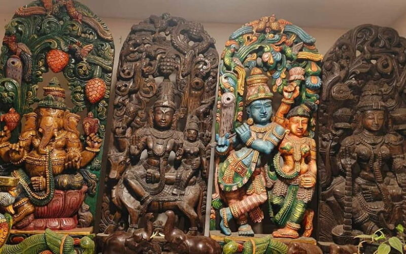 Explore Thanjavur Art: Painting, Dolls, Bronze Making - A Closer Look at the Experience
