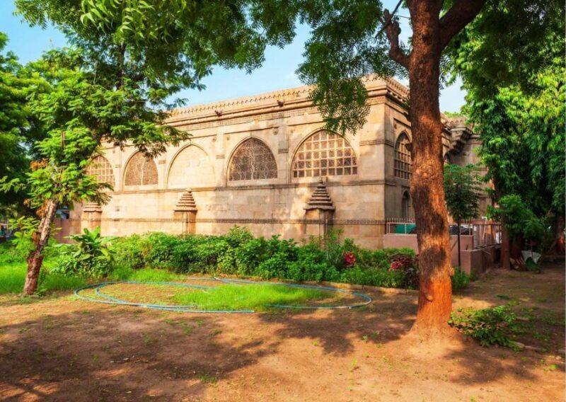 Explore the Best of Ahmedabad by Car (Guided Full Day Tour) - A Detailed Look at What This Tour Offers
