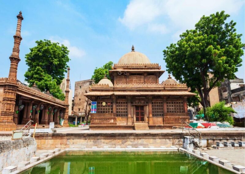 Explore the Best of Ahmedabad by Car (Guided Full Day Tour) - The Sum Up