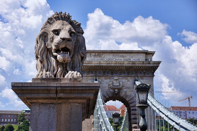 Explore the Instaworthy Spots of Budapest with a Local - Explore the Instaworthy Spots of Budapest with a Local