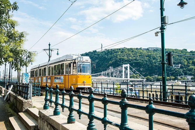 Explore the Instaworthy Spots of Budapest with a Local - Analyzing the Cost and Value