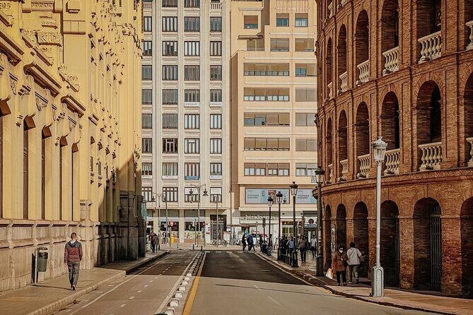 Explore the Instaworthy Spots of Valencia with a Local - A Deep Dive into the Valencia Instagram Tour