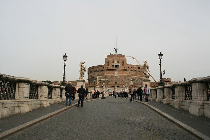 Explore the Majestic Castel Sant'Angelo: A Private Guided Tour - Key Points