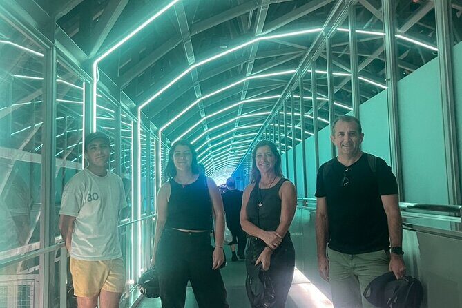 Explore the Night Life of Kyoto with Japanese Guide by E-bike - Explore Kyoto’s Nightlife with a Guided E-bike Tour