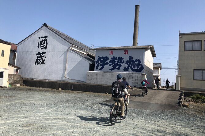 Explore the wonder of JapaneseSake on a cyclingtour at Meiwa town - A detailed look at what makes this cycling tour special