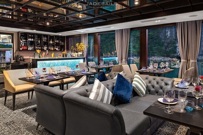 Explore the Wonders of Ha Long & Lan Ha Bay on Jade Sails Cruise - What to Expect on Your Jade Sails Cruise Experience