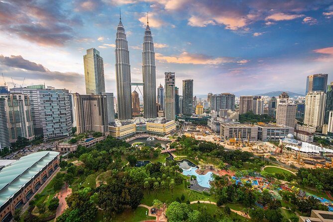 Explore the Wonders of Kuala Lumpur with Petronas Twin Towers - A Close Look at the Itinerary