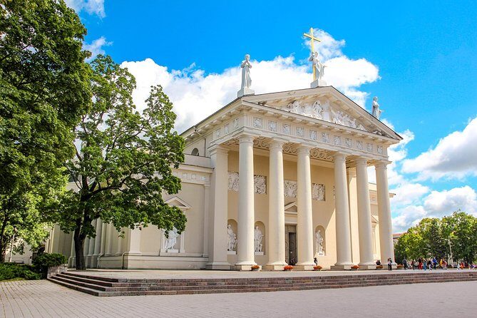 Explore Vilnius in 60 minutes with a Local - Key Points
