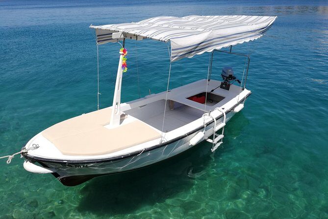 Explore west side of island Bra with Pasara boat - Traditional Dalmatian boat - Who Will Love This Experience?