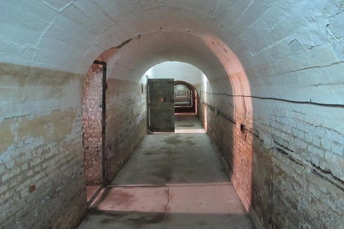 Exploring a Former Communist Prison - Key Points