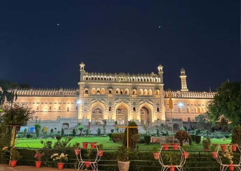 Exploring Lucknow in Nightlights: Guided Tour by Foot - Key Points