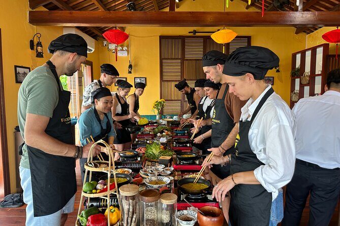 Express Cooking Class at Faifoo Central Restaurant - Key Points