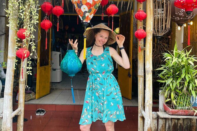 Express Hoi An Lantern Making Class-Foldable lanterns - Engaging First Impressions