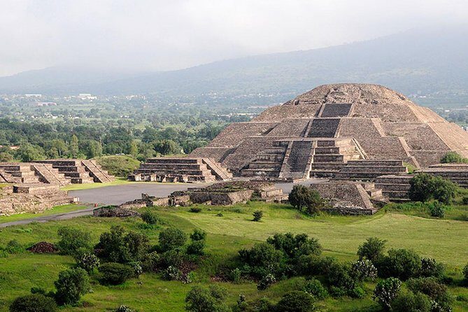 Express Tour to Teotihuacan Pyramids. Be the first to arrive! - The Practicalities: Transportation, Timing, and Group Size