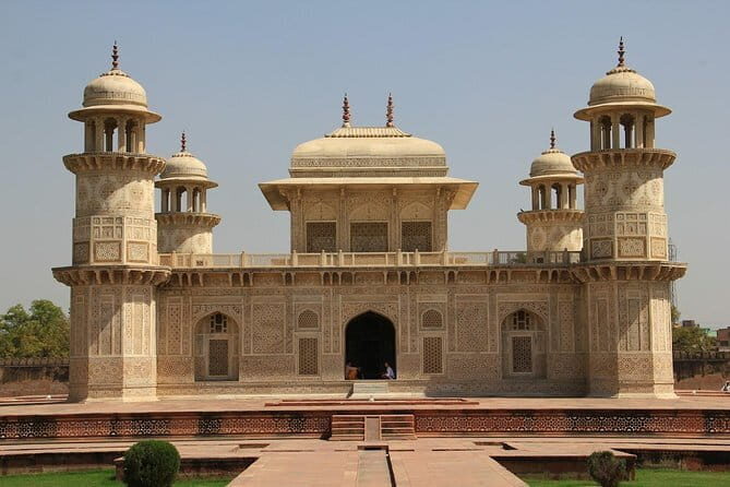 Express Train Tour for Taj Mahal From New Delhi - An In-Depth Look at the Tour Experience