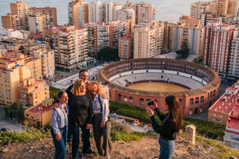 Express tuktuki tour in Malaga: Gibralfaro Viewpoint and Photography - The Ride and Tour Highlights