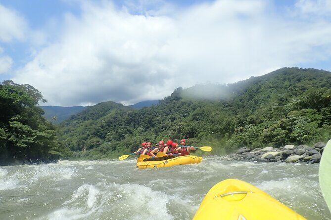 Extreme Rafting in Baños de Agua Santa Level III and IV+ - Key Points