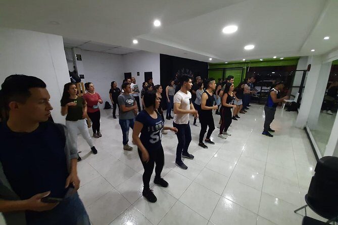 Face-to-face dance classes in Bogotá. La Candelaria - Exploring Bogotá’s Latin Dance Experience