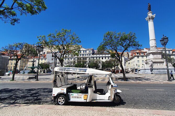 Fado TukTuk Tour 120 mins (Max 6 people) - Who Should Book This Tour?