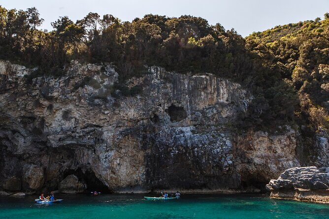 FAKISTRA SEA CAVES Kayak Tour in Pelion - The Sum Up