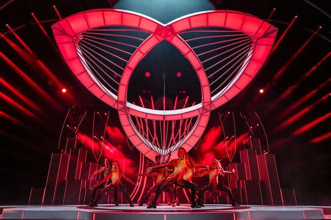FALLING | IN LOVE Grand Show at Friedrichstadt-Palast Berlin - FAQ