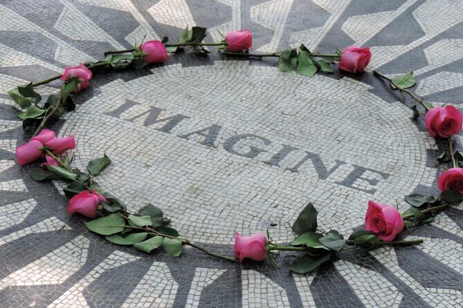 Falling in Love in NYC: Self-Guided Romantic Story Walk - Who Will Love This Tour?