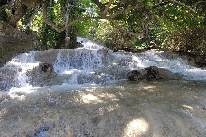 Falmouth to Ocho Rios Guided Tour (Dunn's River Falls & Shopping) - Key Points