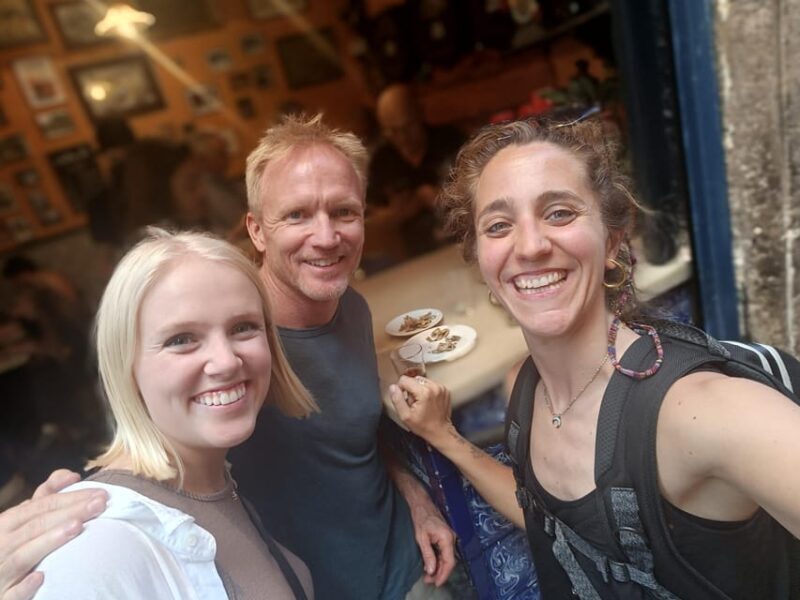 Familly friendly: tailored tapas, giants & Scavenger Hunts! - FAQ