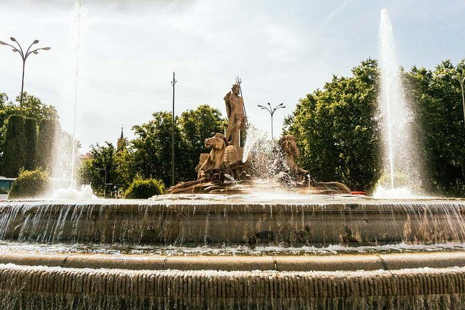 Family Friendly Madrid Private City Tour - Key Points
