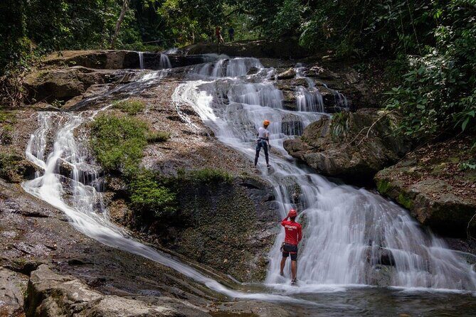 Family-Friendly Rappelling at Bocawina Falls - Key Points