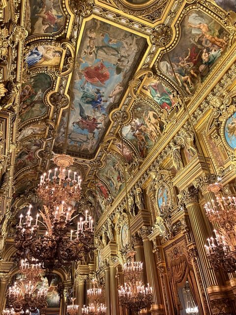 Family-friendly treasure hunt at Opera Garnier - FAQs