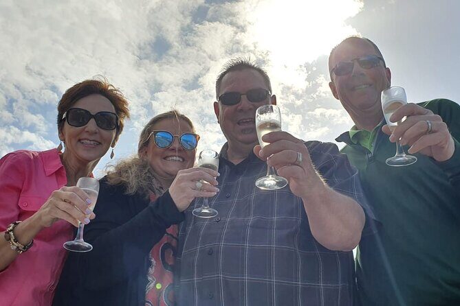 Family or friends Transportation Service for the Experiences - A Private Transportation Service Along the Amalfi Coast: What Travelers Can Expect