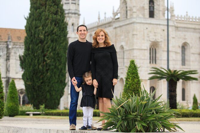 Family photo shoot in Cascais with a professional photographer - What Does the Experience Include?