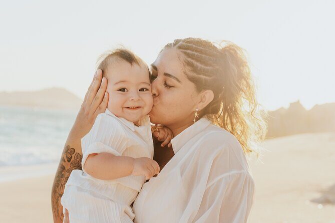 Family photo shoot on beach monuments - Key Points