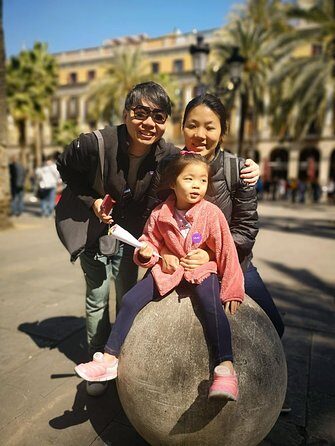 Family Private Tour: Churros, Hot Chocolate & Games in Barcelona - Who Will Love This Tour?