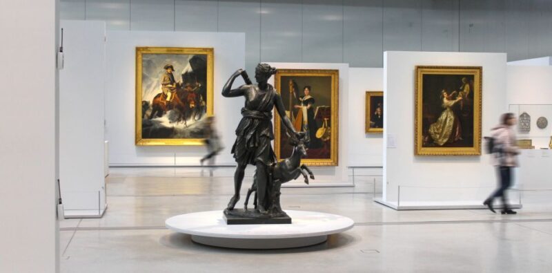 Family Tour of Paris Old Town and Grévin Museum - A Deep Dive into the Tour Experience