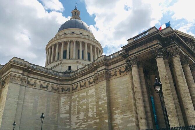 Family treasure hunt from the Panthéon to the Louvre - FAQ