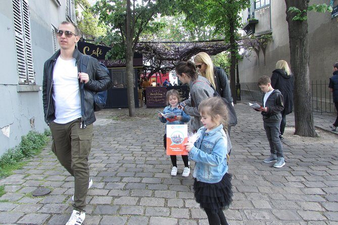 Family Treasure Hunt in Montmartre - Frequently Asked Questions