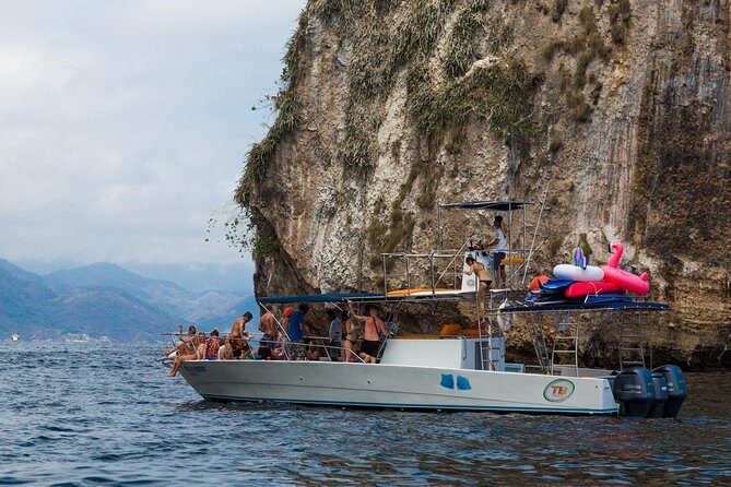 Famous Pato Bobo Adventure Boat - An In-Depth Look at the Tour Experience