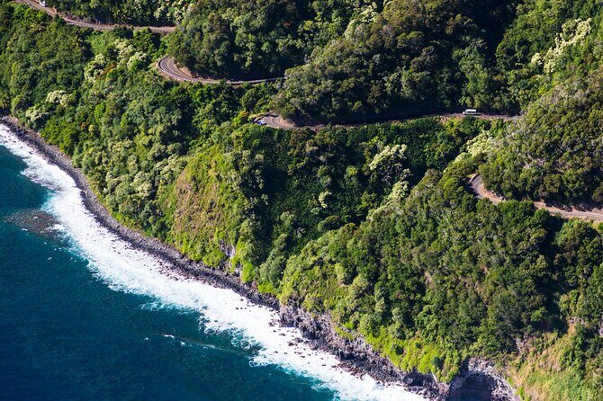 Famous Road to Hana Waterfalls, Black Sand Beach & Lunch - Key Points