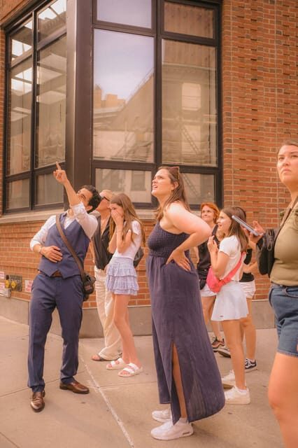 Fan Tribute: Taylor Swift in New York Walking Tour - Fan Tribute: Taylor Swift in New York Walking Tour