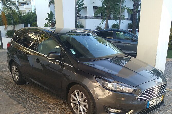 Faro airport private transfers (Vehicles up to 4 pax) - Experience the Convenience of Faro Airport Private Transfers with Beetravel