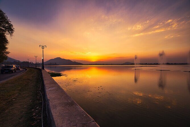 Fascinating Kashmir 4 Nights / 5 Days - The Complete Kashmir Experience in Detail