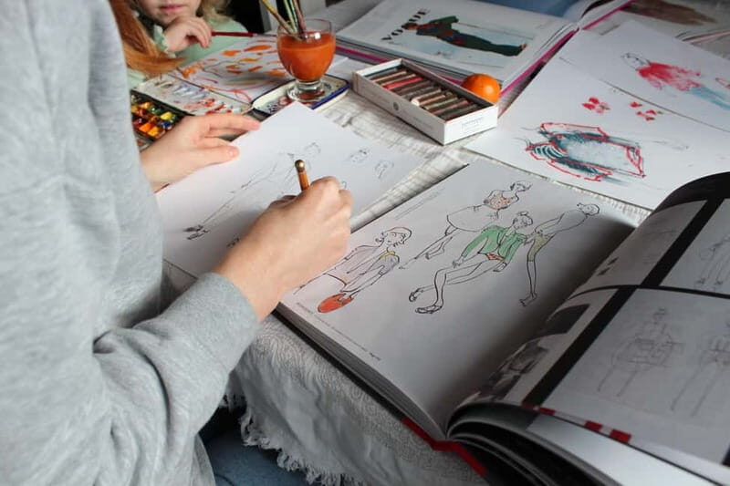 Fashion Design Workshop & Brunch on a Seine River Boat Paris - A Unique Blend of Creativity, Scenery, and Good Food in Paris