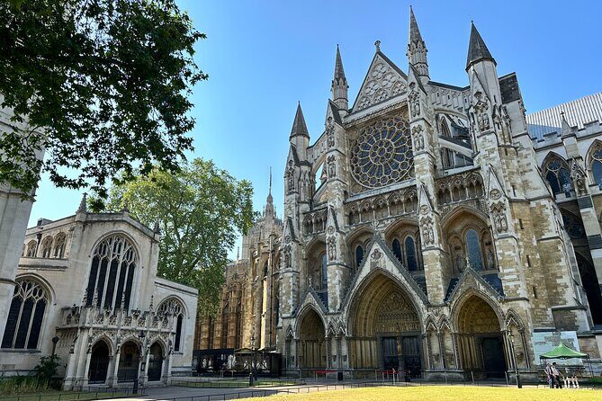 Fast Access Westminster Abbey Private Tour with a London Blue Badge Guide - Who Should Book This Tour?