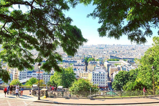 Fat Cat gets the Early Bird: Montmartre - Who Will Appreciate This Tour?